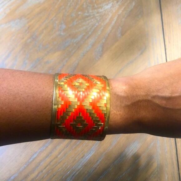 NWT! Francesca's Collections Gold & Coral Cuff Bracelet - Picture 1 of 8